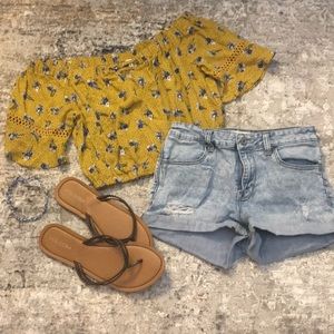 Off the Shoulder Cropped Floral Top